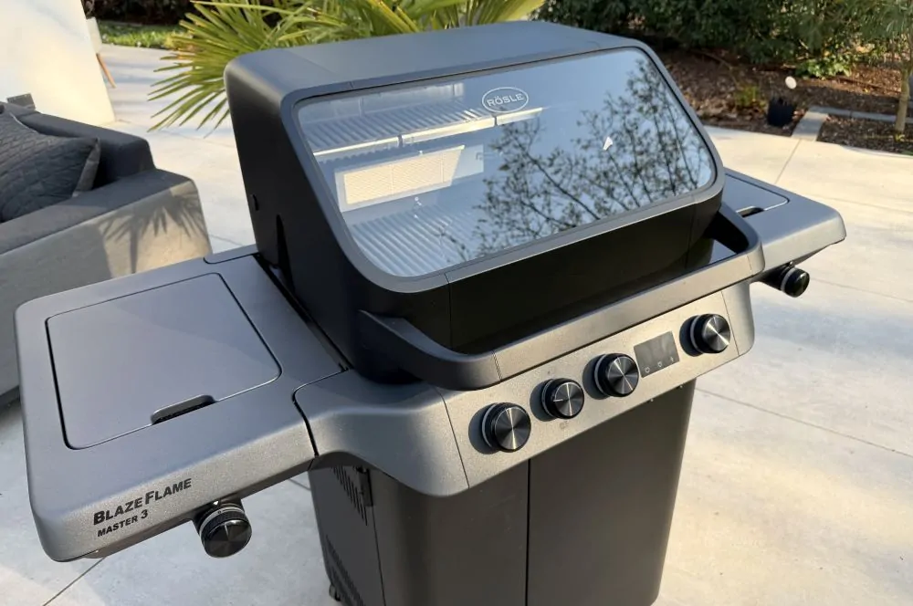 Der Rösle BLAZEFLAME Master 3 Gasgrill überzeugt auch im Praxistest
