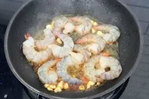 Pizza Scampi Garnelen 02