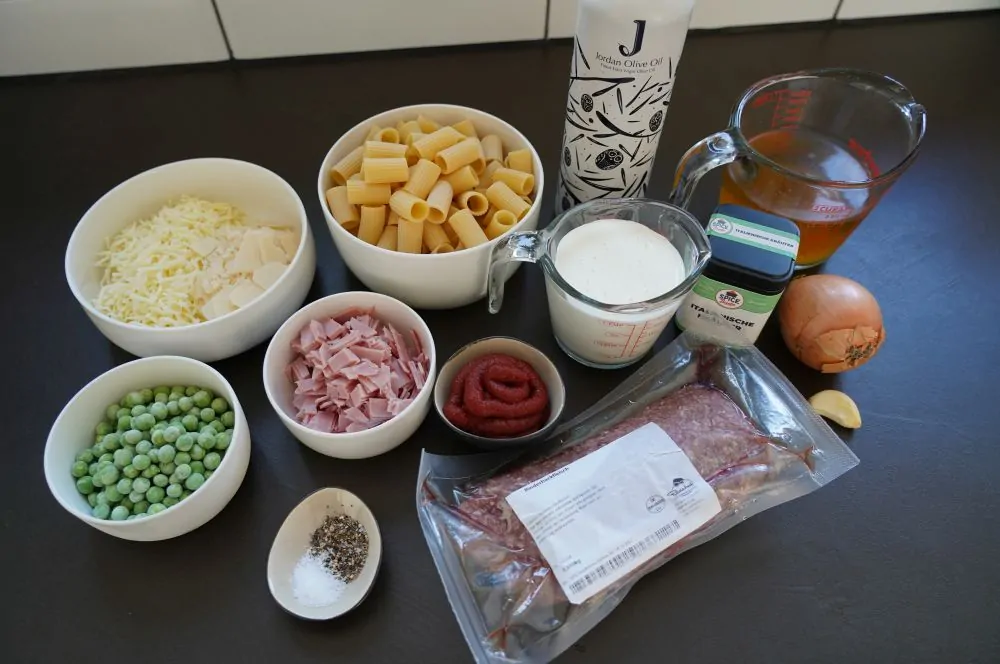Alle Zutaten für Rigatoni al Forno auf einen Blick