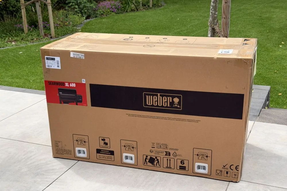 Weber Searwood XL Pelletgrill im Test 1 So wird der Weber Searwood XL Pelletgrill geliefert