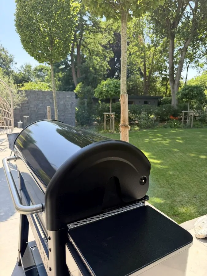 Weber Searwood XL Pelletgrill im Test 20 Leichte Rauchentwicklung beim ersten Anfeuern