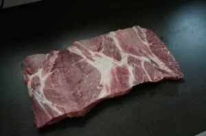 Gefuellter Nackenbraten Schweinebraten 08