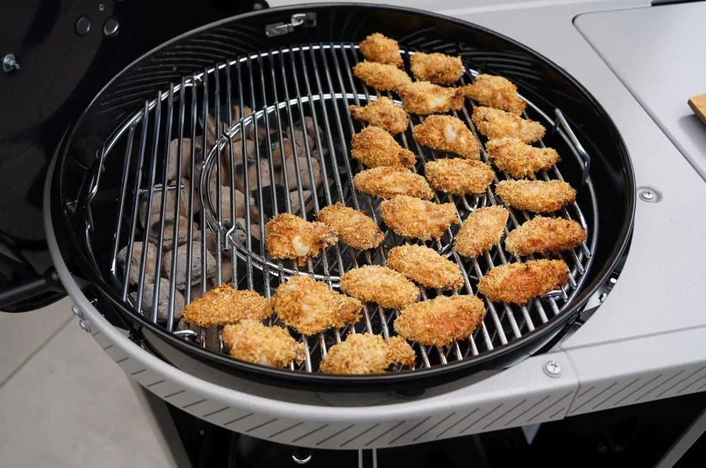 Knusprige Chicken Wings vom Grill mit Panko-Panade
