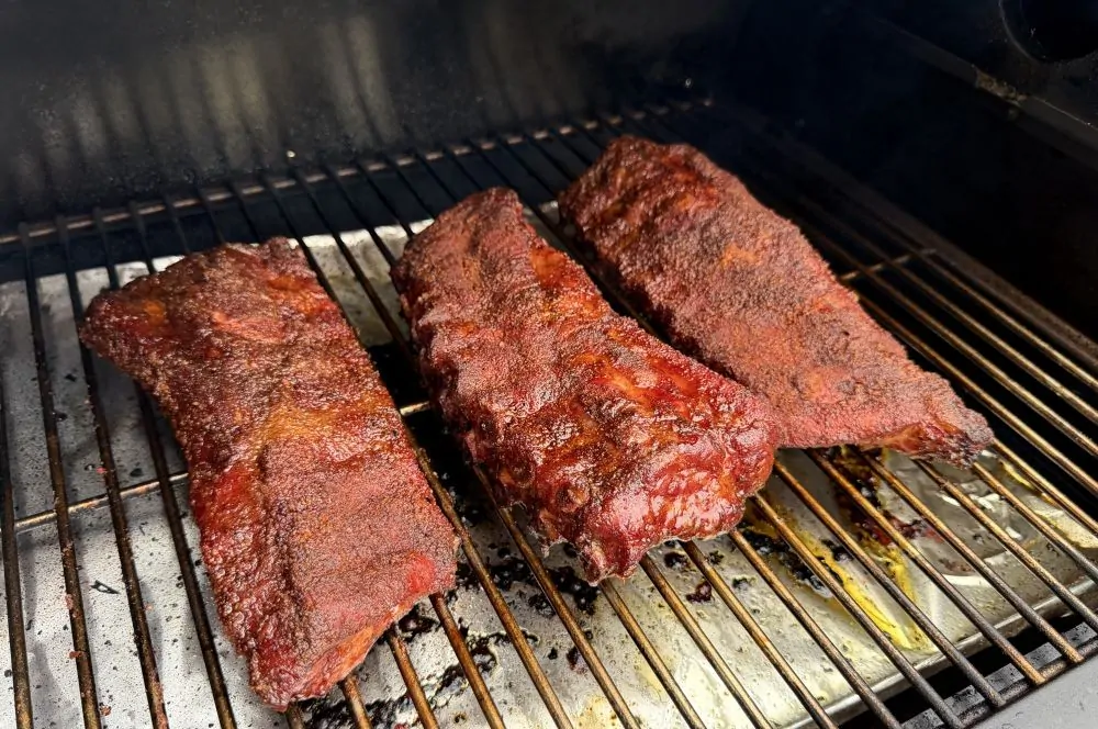 Spare Ribs auf dem Moesta-BBQ Sheriff Pelletgrill 2.0